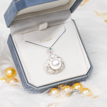 White South Sea Pearl & Diamond Lotara Pendant - De Blancas