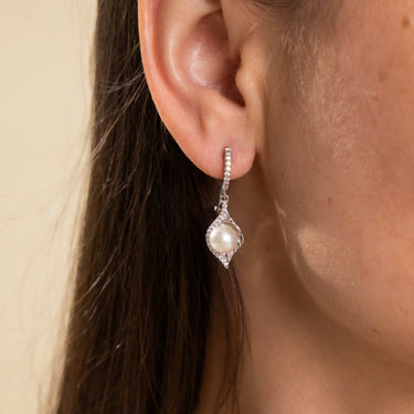 7.0mm Freshwater Pearl | Astral Comet Drop Earrings - De Blancas