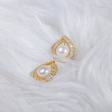 Freshwater Pearl & Diamond Veléa Earrings - De Blancas