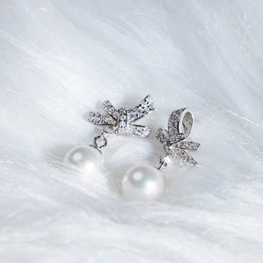 White Freshwater Pearl & Diamond Bellure Earrings - De Blancas