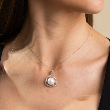 White South Sea Pearl & Diamond Lotara Pendant - De Blancas