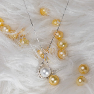 White South Sea Pearl & Diamond Tideris Pendant - De Blancas