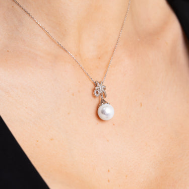 White South Sea Pearl & Diamond Velaria Pendant - De Blancas